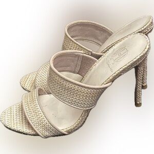 House of Harlow “Natural Lane heel” Revolve size 6M